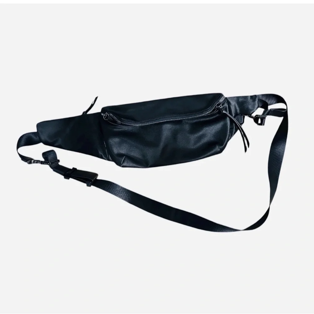 Rare‼️EUC TUMI Sleek Sling/ Crossbody/Fanny Safe International Travel Bag